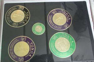 LARGEST COLLECTION OF THEMATIC STAMPS (COINS AND PAPER NOTES)