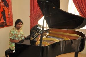 YOUNGEST PIANIST (FEMALE)